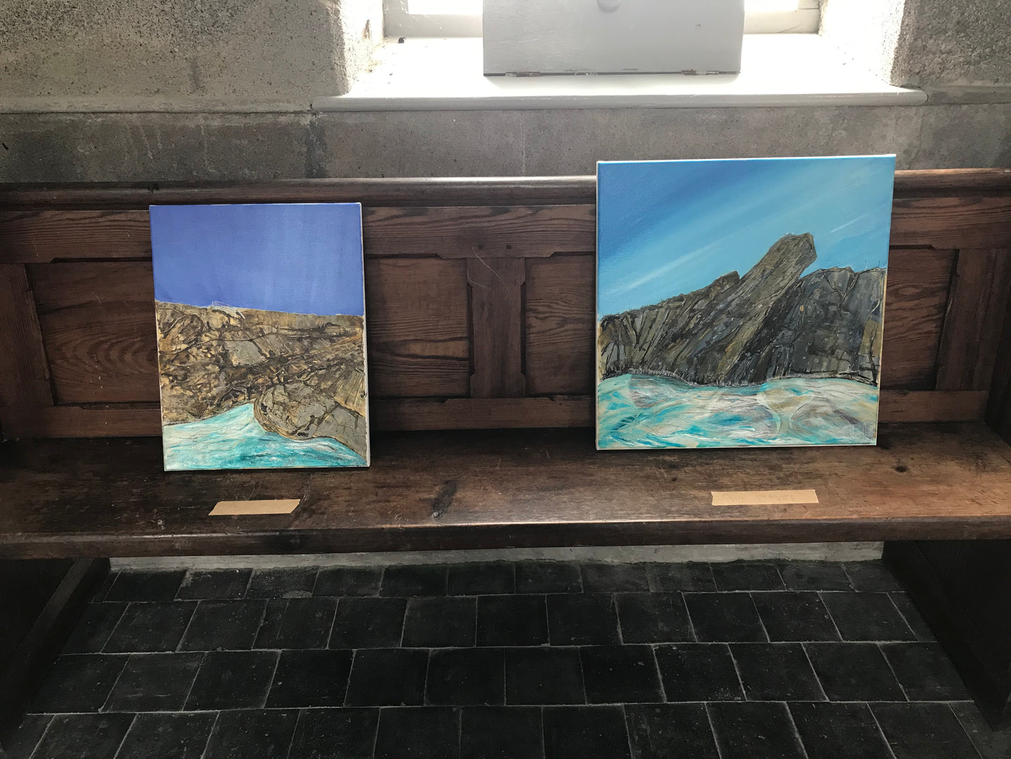 Ogaf Las- the blue cave and the rock